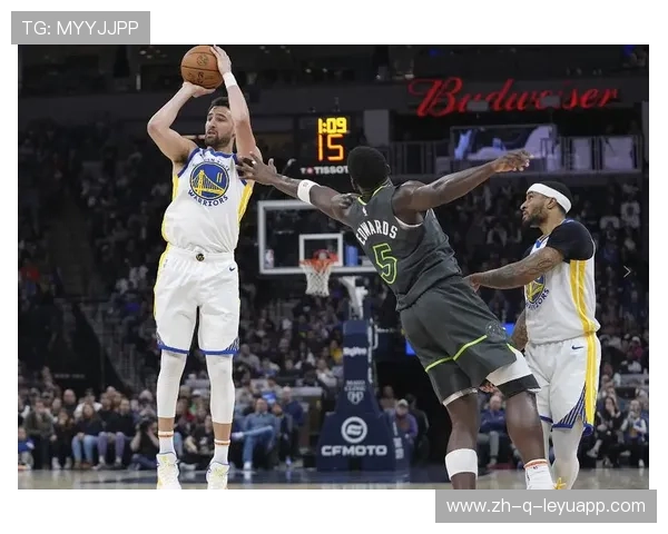 勇士投出一波三分狂潮致对手防线崩溃